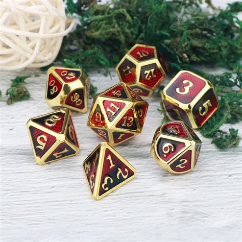 official dungeons and dragons dice